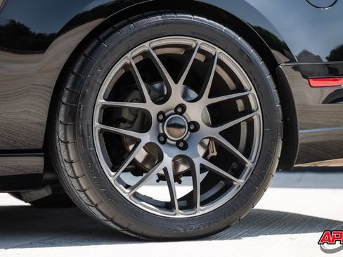 Used 2013 Ford Mustang GT Premium RWD image 41