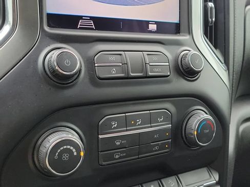 Used 2020 Chevrolet Silverado 1500 LT Trail Boss AWD/4WD image 25