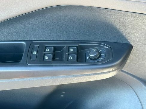 Used 2023 Volkswagen Taos SEL AWD/4WD image 23