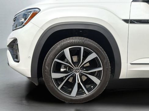 New 2026 Volkswagen Atlas Cross Sport SEL Premium R-Line AWD/4WD image 35