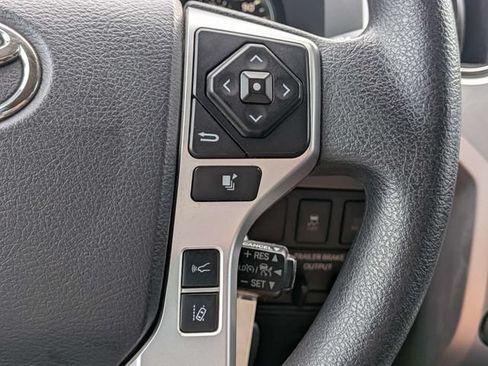 Used 2018 Toyota Tundra SR5 w/ SR5 Upgrade Package AWD/4WD image 32