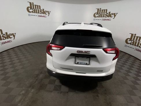 Used 2023 GMC Terrain SLE w/ Driver Convenience Package image 7