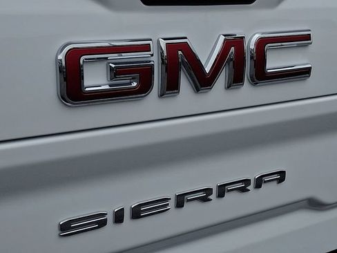 New 2026 GMC Sierra 2500 AT4 AWD/4WD image 18