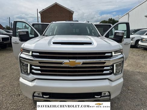 Used 2022 Chevrolet Silverado 3500 High Country w/ Z71 Off-Road Package AWD/4WD image 9