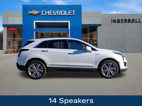 Used 2025 Cadillac XT5 Premium Luxury image 10