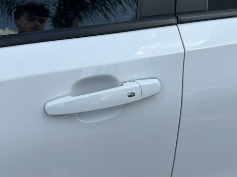 Used 2022 GMC Terrain SLE FWD image 40