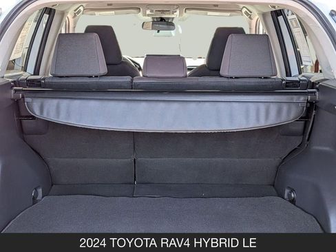 Used 2024 Toyota RAV4 LE AWD/4WD image 23