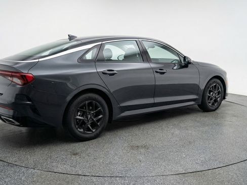 Used 2025 Kia K5 LXS FWD image 9