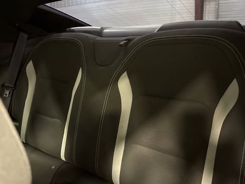 Used 2024 Chevrolet Camaro LT w/ Technology Package image 7