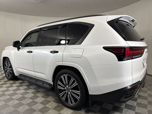 Used 2024 Lexus LX 600 4WD w/ Appearance Package image 4