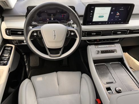 New 2025 Lincoln Aviator Reserve w/ Equipment Group 201A AWD/4WD image 9