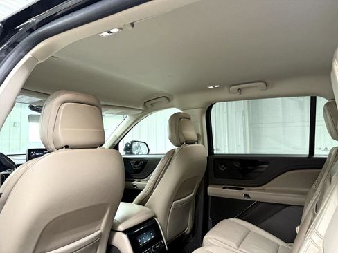 Used 2020 Lincoln Aviator Reserve w/ Elements Package Plus image 24