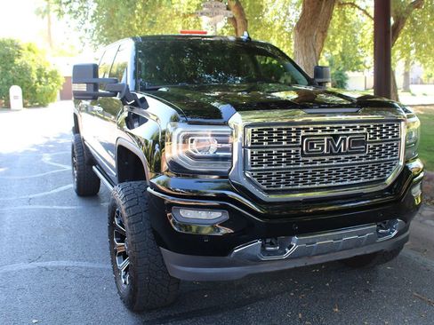 Used 2018 GMC Sierra 1500 Denali w/ Denali Ultimate Package image 35