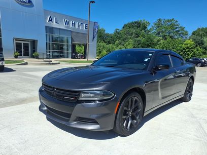 Used 2019 Dodge Charger SXT w/ Blacktop Package