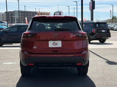 New 2026 Nissan Rogue SV FWD image 5