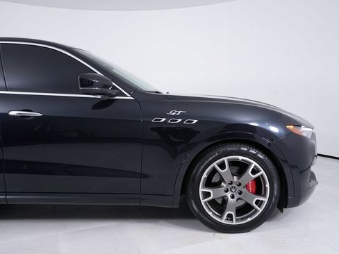 Used 2023 Maserati Levante GT AWD/4WD image 14