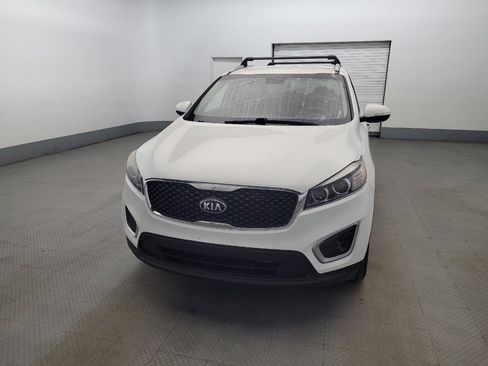 Used 2018 Kia Sorento LX image 15