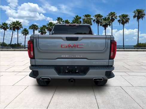 Used 2024 GMC Sierra 1500 Denali w/ Denali Reserve Package AWD/4WD image 7