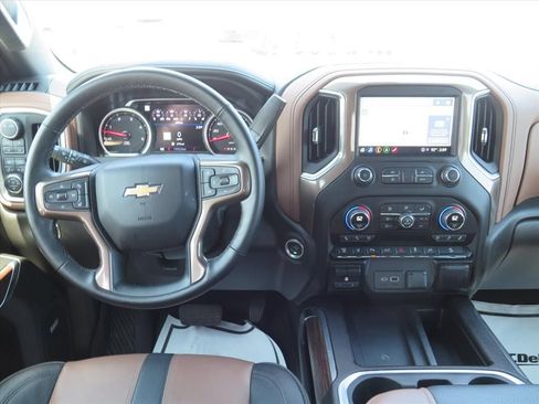 Used 2023 Chevrolet Silverado 2500 High Country w/ Technology Package AWD/4WD image 22