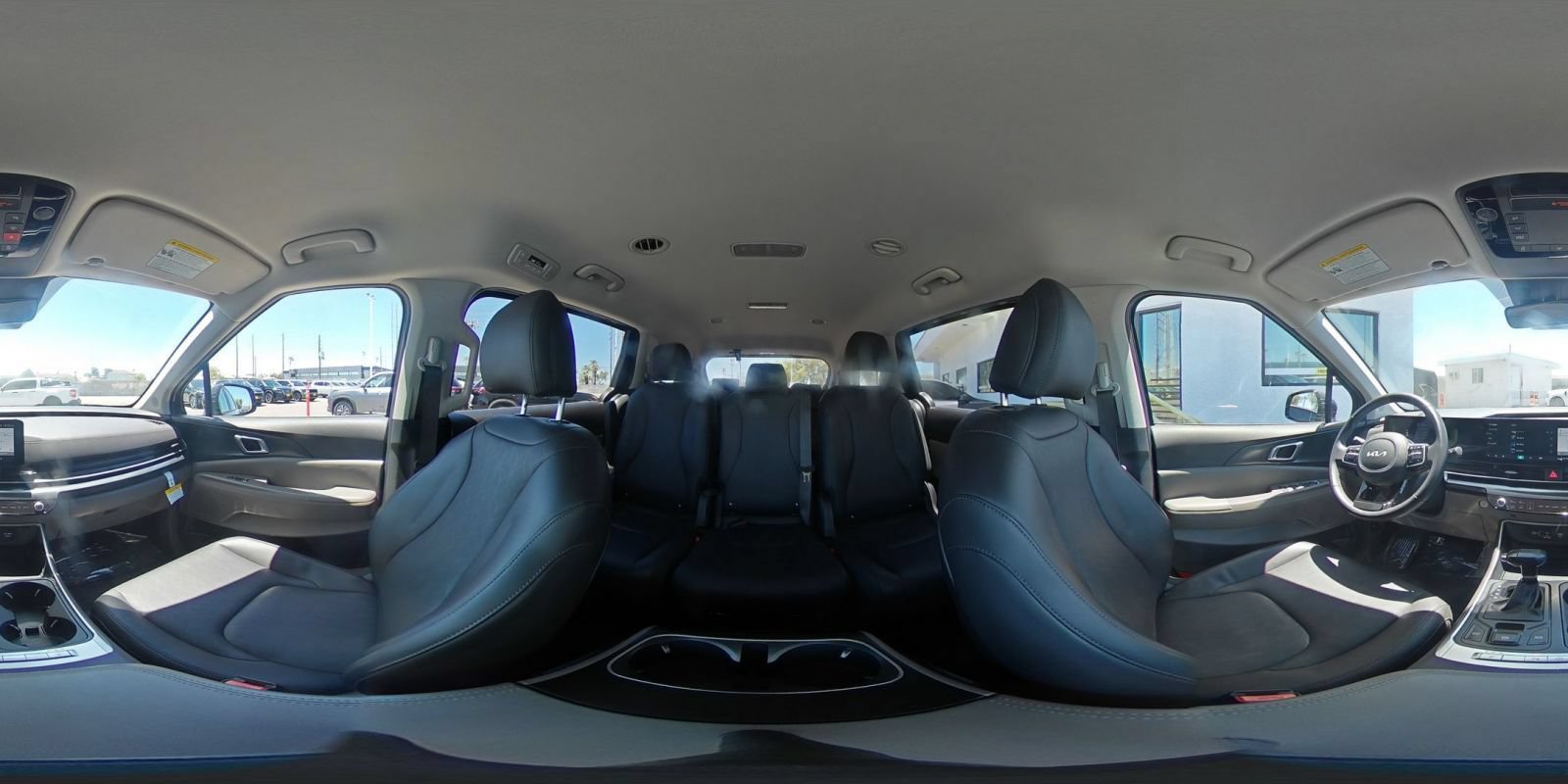 Used 2026 Kia Carnival FWD image 43