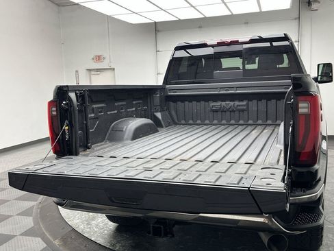 Certified 2024 GMC Sierra 2500 SLT w/ SLT Premium Package AWD/4WD image 32
