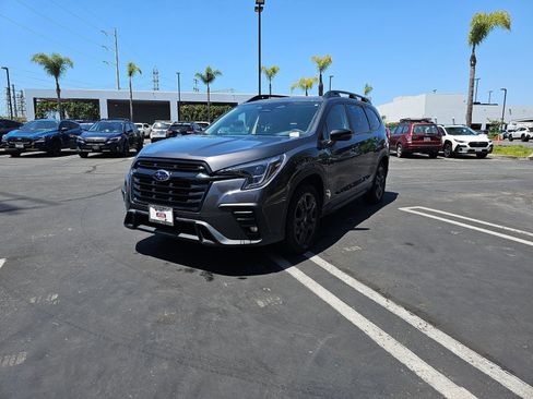 Used 2023 Subaru Ascent Onyx Edition AWD/4WD image 3