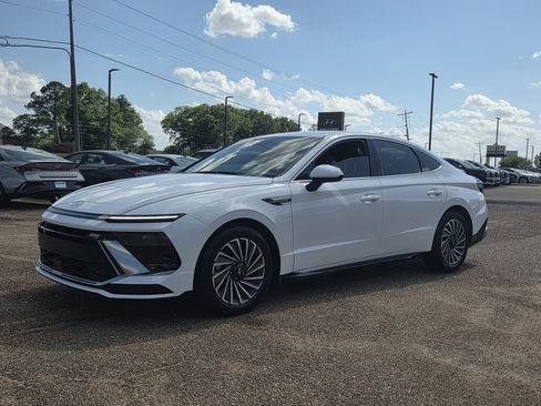 Used 2025 Hyundai Sonata SEL FWD image 7