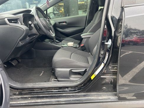 Used 2021 Toyota Corolla XSE image 11