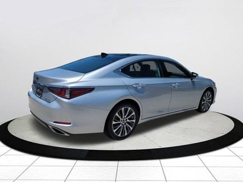 Used 2019 Lexus ES 350 FWD image 3