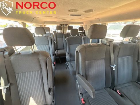 Used 2017 Ford Transit 350 XLT image 11