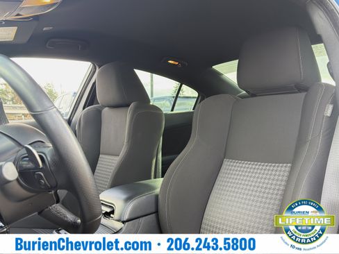 Used 2023 Dodge Charger R/T w/ Blacktop Package image 10
