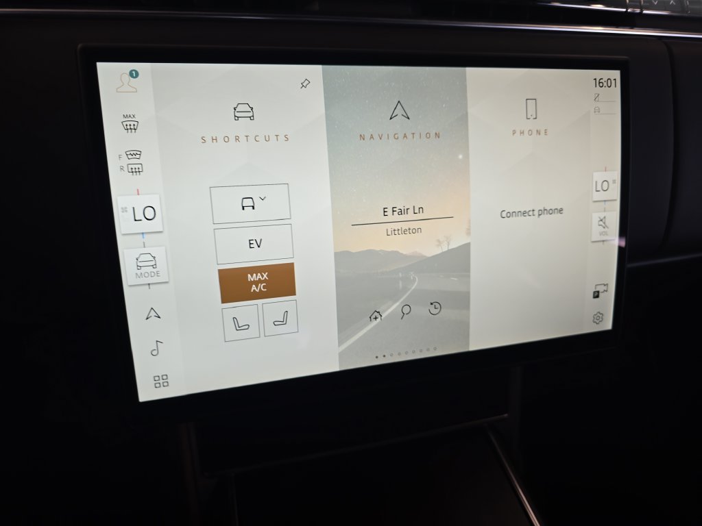 New 2026 Land Rover Range Rover SE AWD/4WD image 15