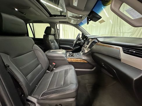 Used 2016 GMC Yukon Denali w/ Open Road Package AWD/4WD image 19