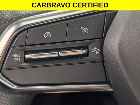 Certified 2025 Chevrolet Equinox EV LT FWD image 14