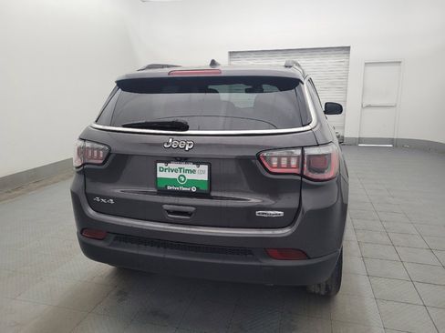Used 2020 Jeep Compass Latitude w/ Cold Weather Group AWD/4WD image 7