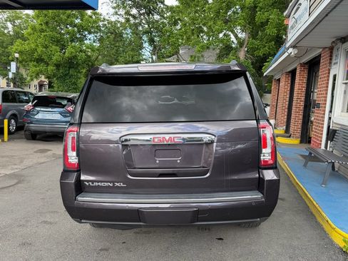 Used 2015 GMC Yukon XL Denali w/ Touring Package AWD/4WD image 4
