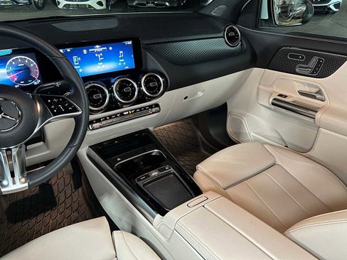 Certified 2026 Mercedes-Benz GLA 250 4MATIC image 39