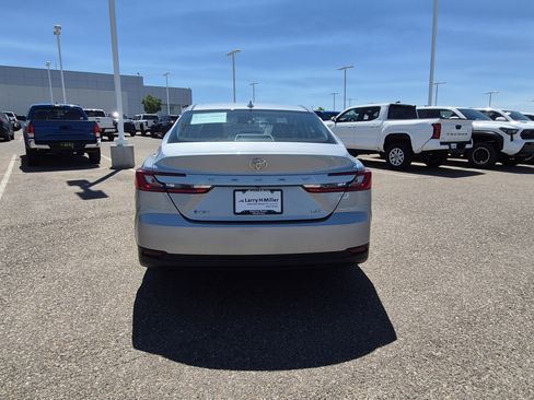 Certified 2025 Toyota Camry LE FWD image 4
