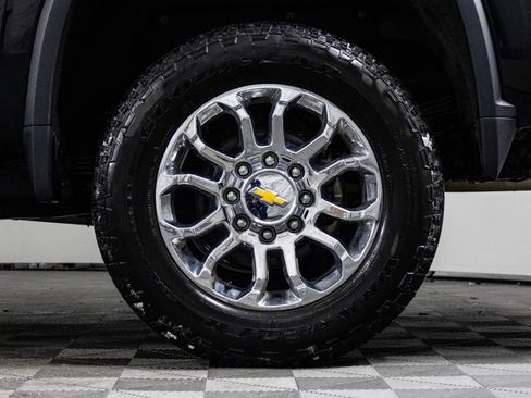 Certified 2024 Chevrolet Silverado 2500 LTZ w/ LTZ Plus Package image 46