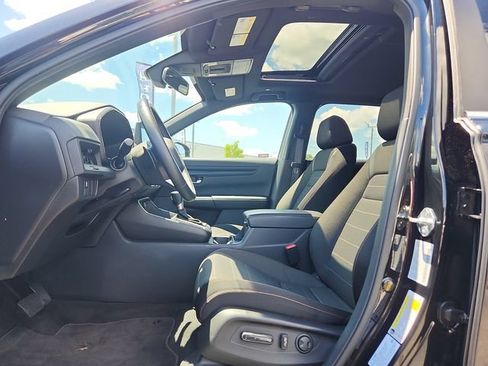 Used 2025 Honda CR-V Sport image 12