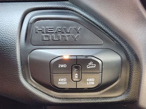 Used 2025 RAM 2500 Lone Star image 29