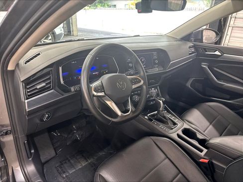 Used 2023 Volkswagen Jetta SE w/ Panoramic Sunroof Package FWD image 19