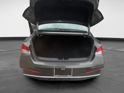 Certified 2024 Hyundai Elantra SEL image 16