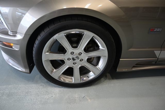 Used 2005 Ford Mustang GT Premium RWD image 26