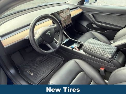 Used 2019 Tesla Model 3 Long Range AWD/4WD image 4