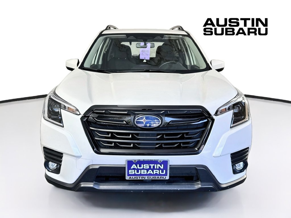 Certified 2024 Subaru Forester Premium AWD/4WD image 3