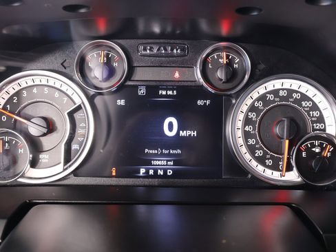 Used 2017 RAM 1500 Laramie w/ Convenience Group image 4