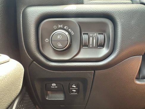 New 2026 RAM 1500 Big Horn AWD/4WD image 43
