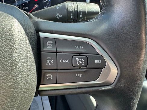 Used 2022 Jeep Compass Altitude w/ Convenience Group image 19