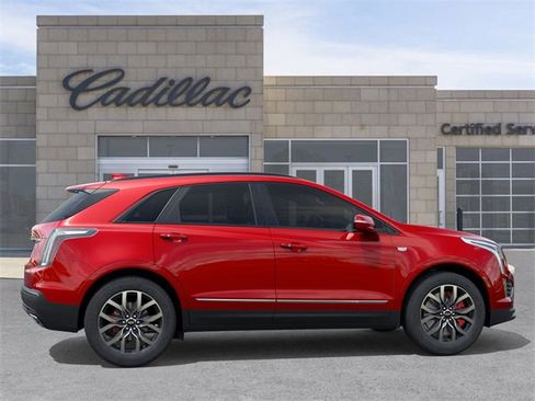 New 2026 Cadillac XT5 Sportv w/ LPO, Floor Liner Package image 5